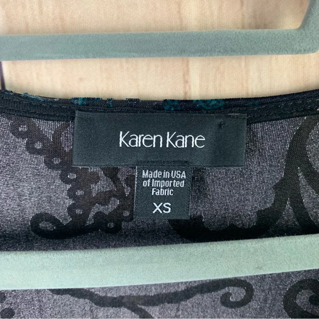 Karen Kane Beautiful Long Sleeve Sheer Velour‎ Size XS - Image 3