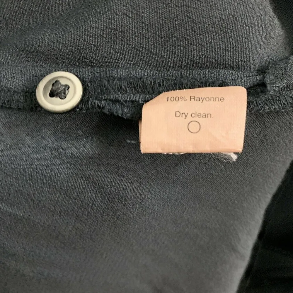 Broadway & Broome Gray Sleeveless Split Neck Tunic Dress Size M - Image 4