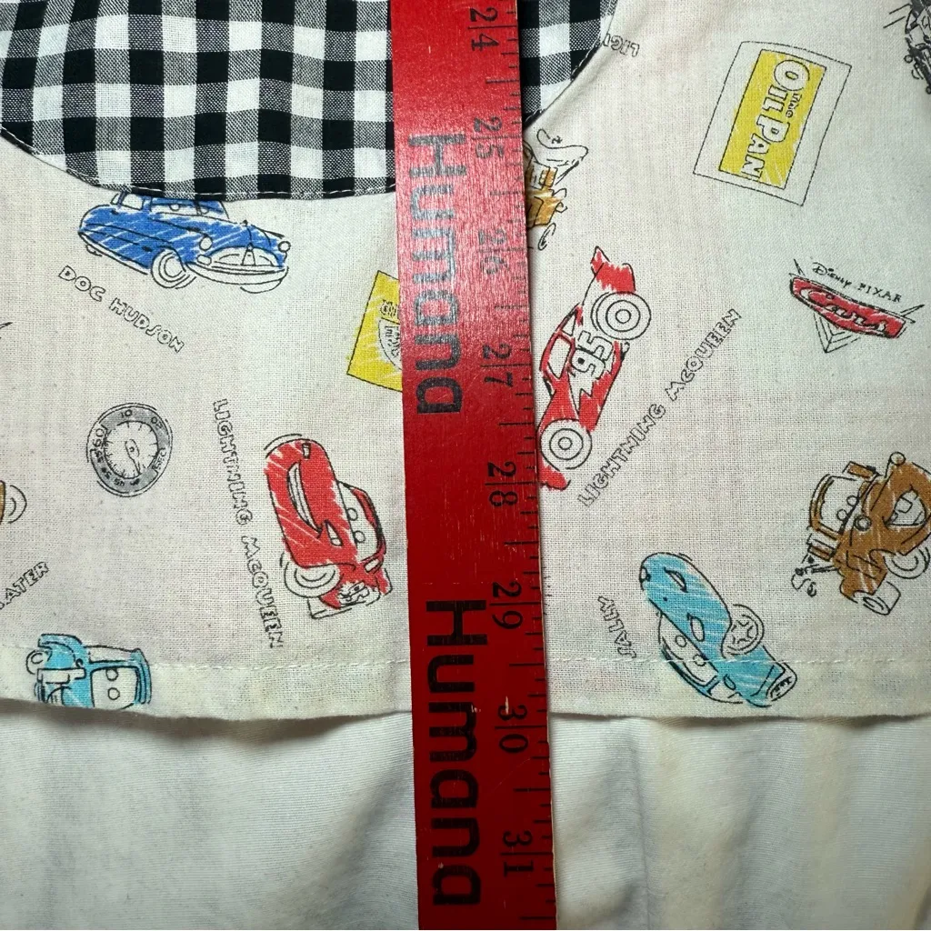 Disney Pixar Lightning McQueen Apron for Caregivers, Day Care Size M/L Pockets Red - Image 3