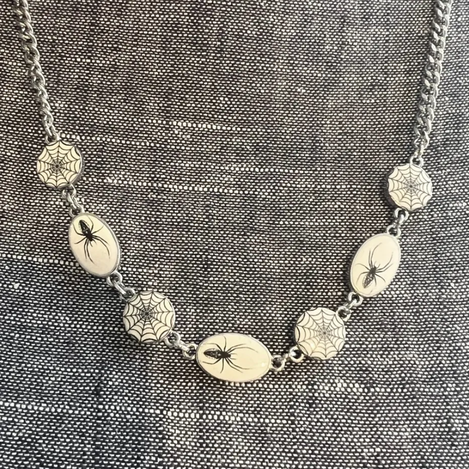 Spider Pendant Linked Necklace Rock Goth Punk Holiday Insect Nature NWT NEW Silver - Image 2