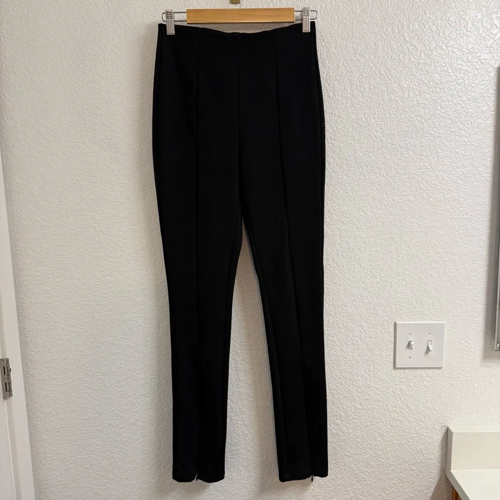 Madison The Label Henley Black Pull On Zip Pants Size Medium - Image 2