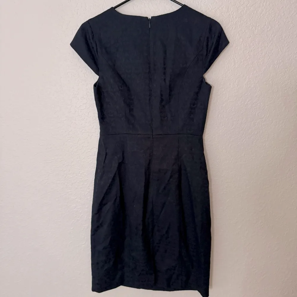 J Crew Navy Sheath Dress Size 2 Cap Sleeve Knee Length Brocade Print Formal Y2K - Image 8
