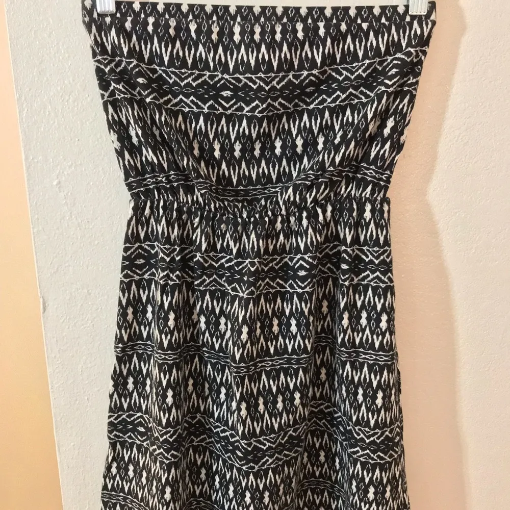 Mossimo Supply strapless mini dress Size XS - Image 5