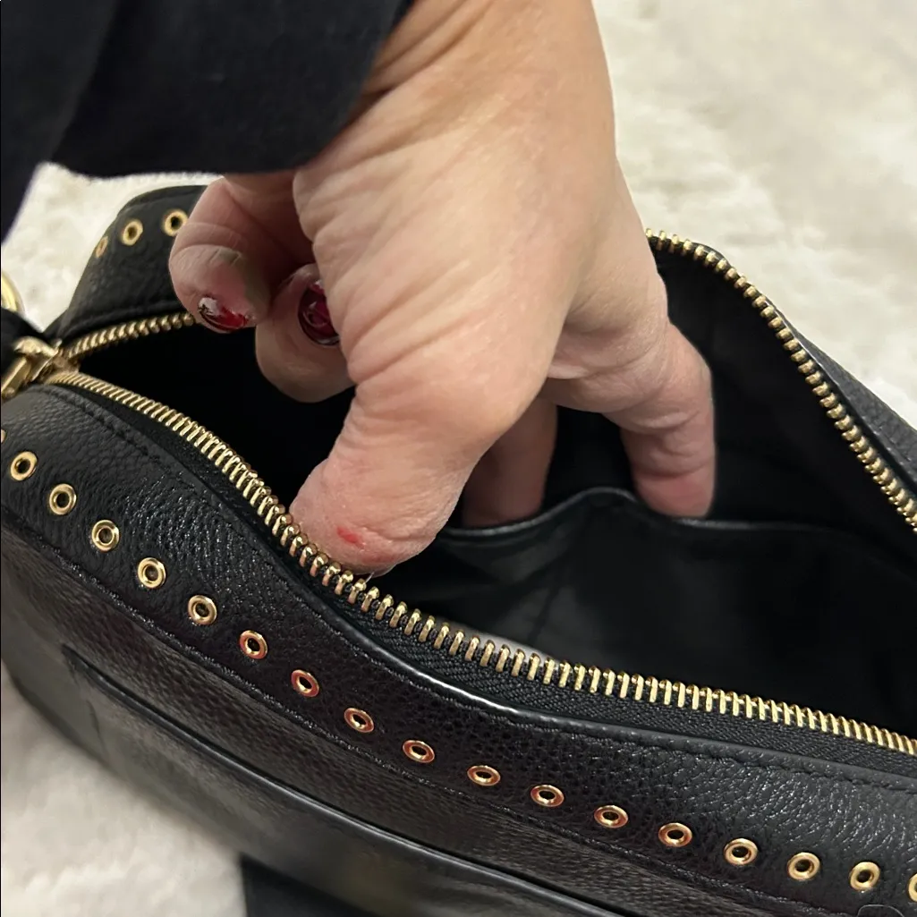 Michael Kors Brooklyn Camera Bag - Image 12