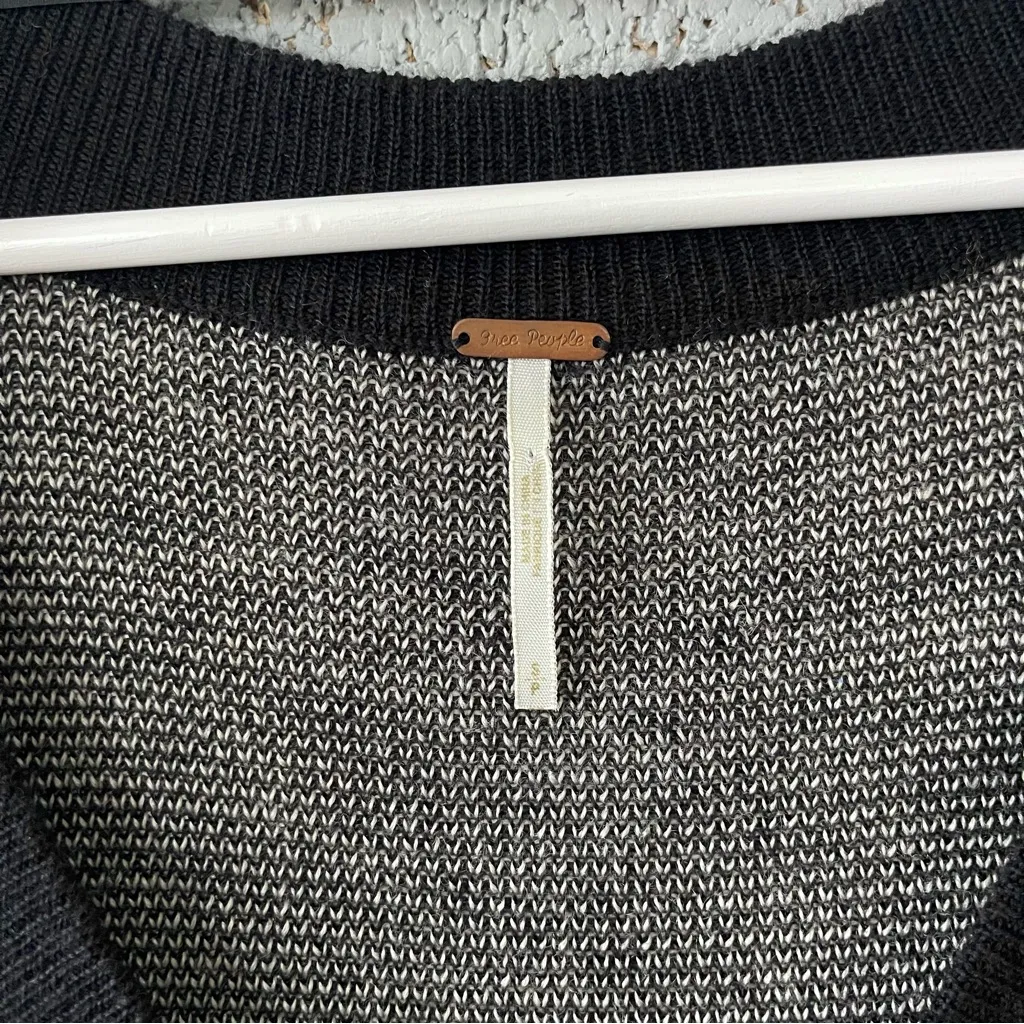 Free People Striped Sweater Top Wool Blend Scoop Neck Babydoll Size Small - Image 4