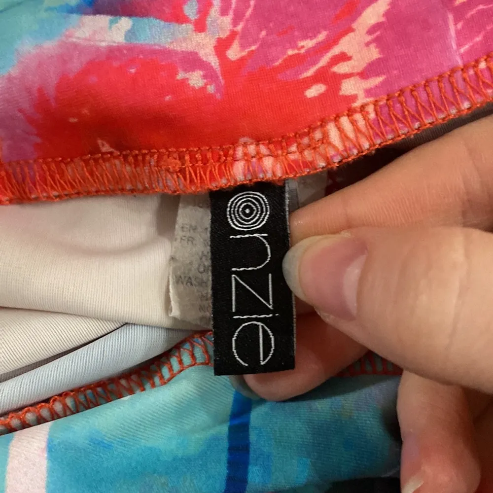 Onzie Hawaii workout leggings Capri size S / M - Image 68