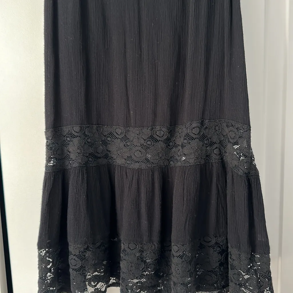 Black long lacy top - Image 3