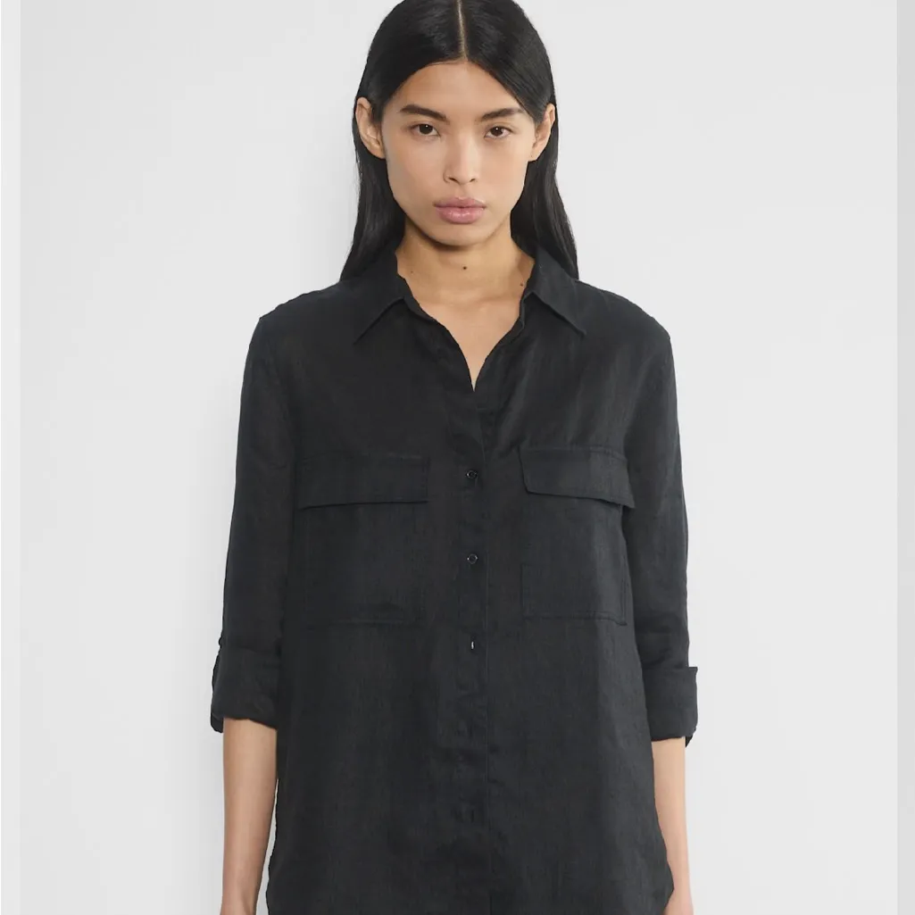 NEW Aritzia Babaton Button Up Utility Linen Shirt Black - Image 4