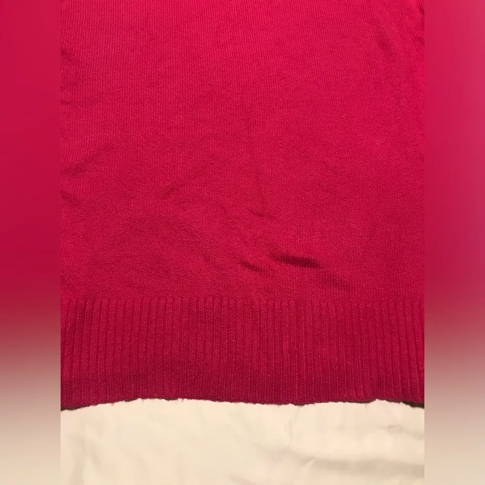 Old Navy Women’s Hot Pink Turtleneck Knit Sweater Size S - Image 8