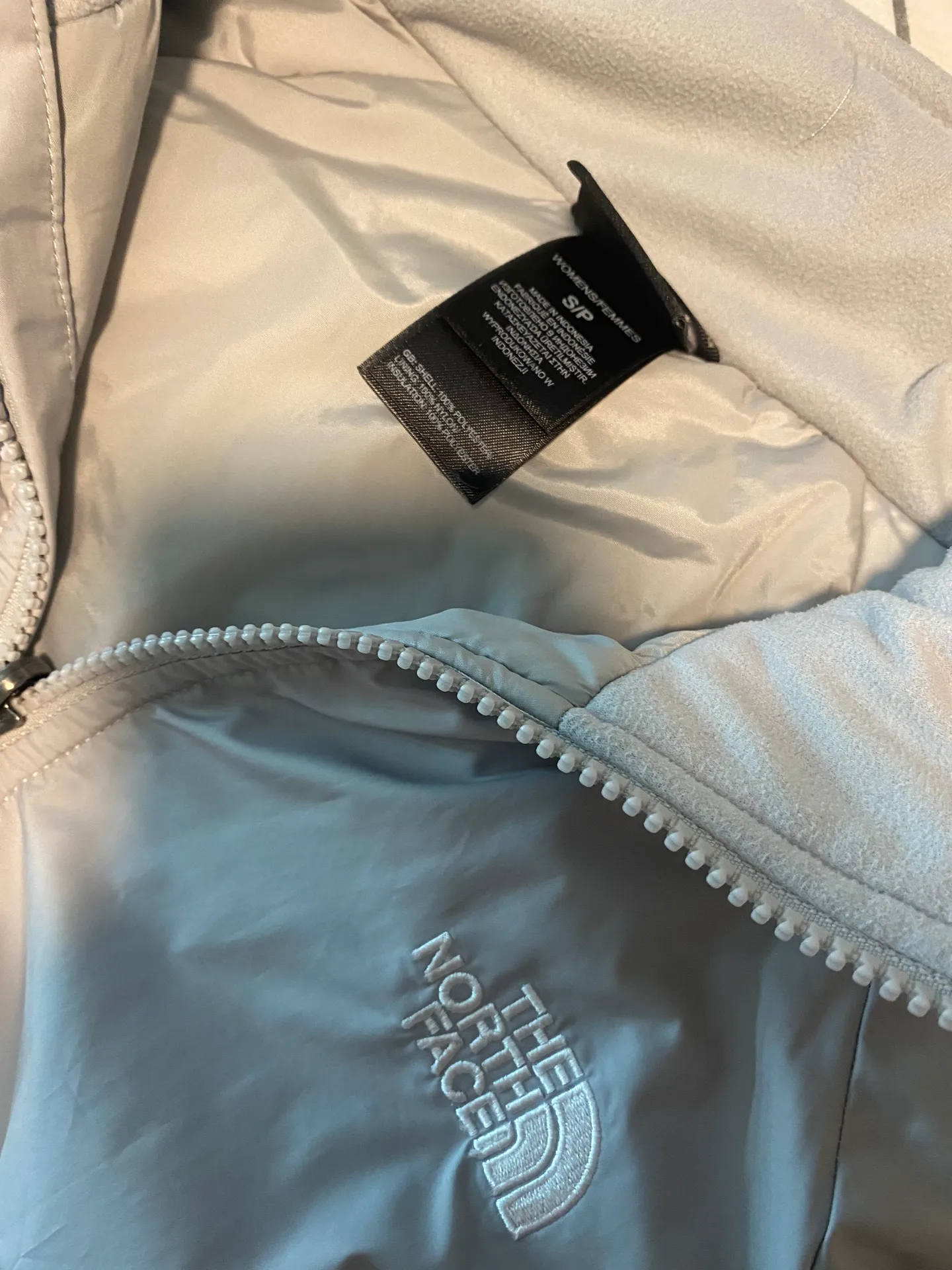 The North Face white ski jacket - Image 5