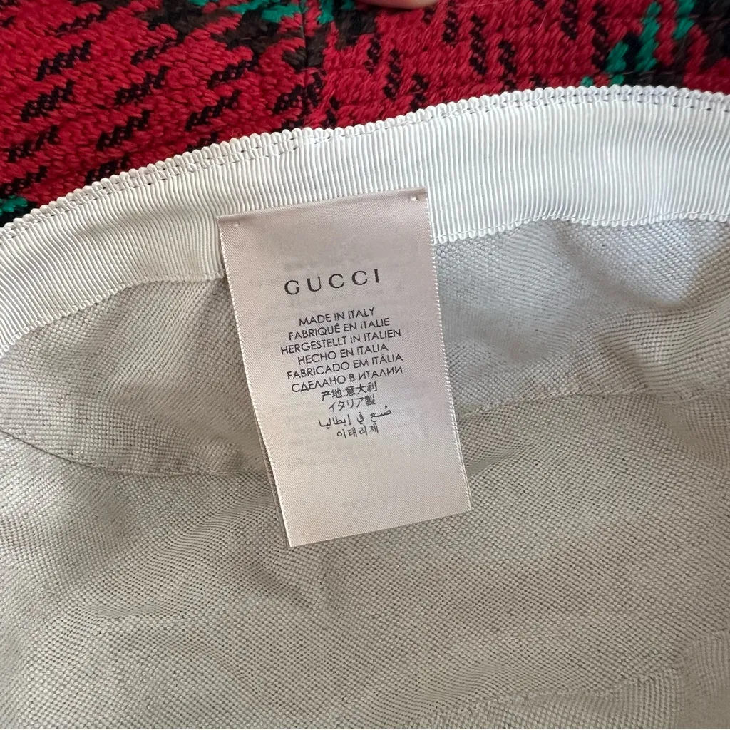 Gucci Wool Houndstooth Bucket Hat in Red - Image 7