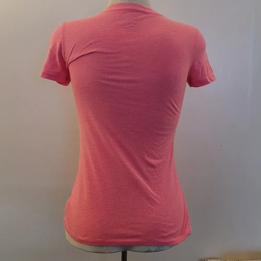🔥SALE🔥American Eagle Outfitters V Neck Short Sleeve T-Shirt S - Image 7