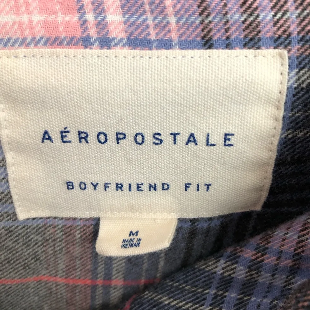 Aeropostale plaid boyfriend fit button down shirt size medium - Image 3