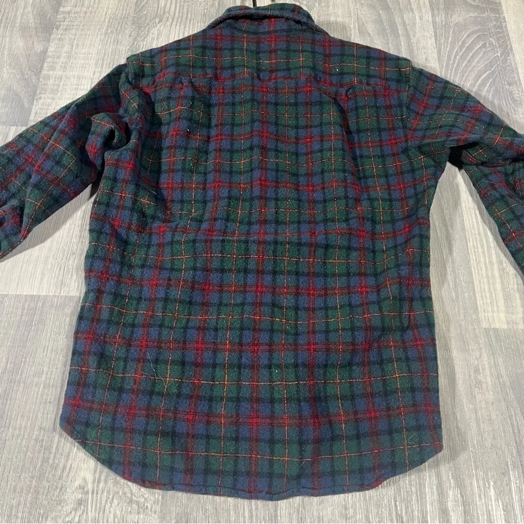 Pendleton Plaid Green and Red Women’s Shirt; Large Long - Image 9