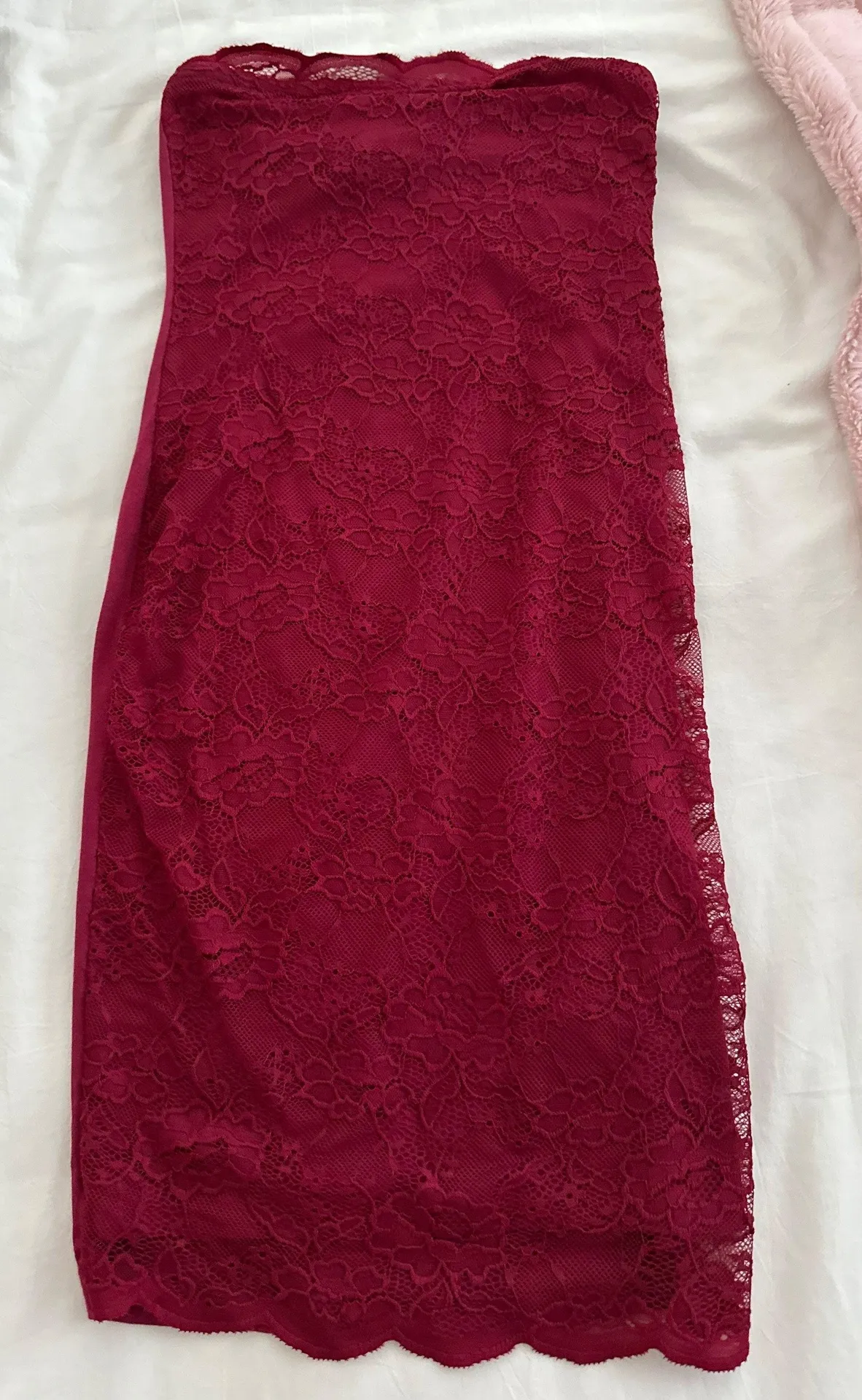 Red Lace Strapless Dress - Image 2