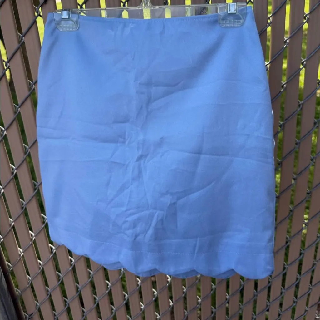 Tobi Scalloped Skirt Size Medium - Image 2