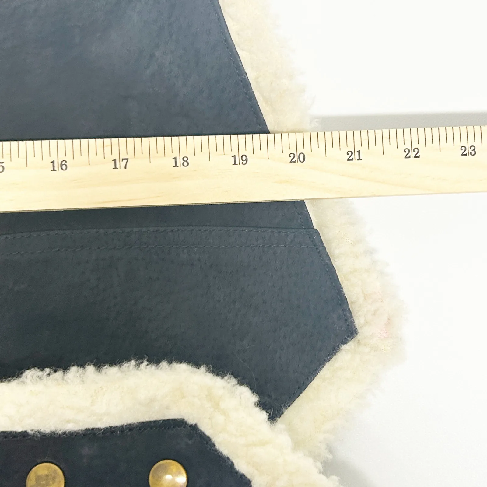 NWT I Am Womens Vintage Genuine Suede Sherpa Lined Plaid Flannel Vest Size M Blue Size M - Image 10