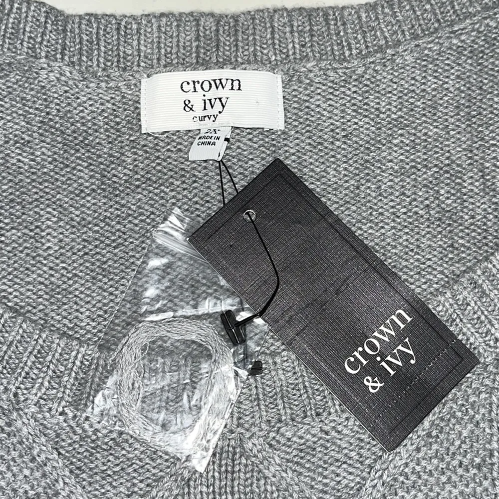 Crown & Ivy Curvy NWT Size 2X Gray - Blue & White Stripe Layered Sweater Top - Image 5