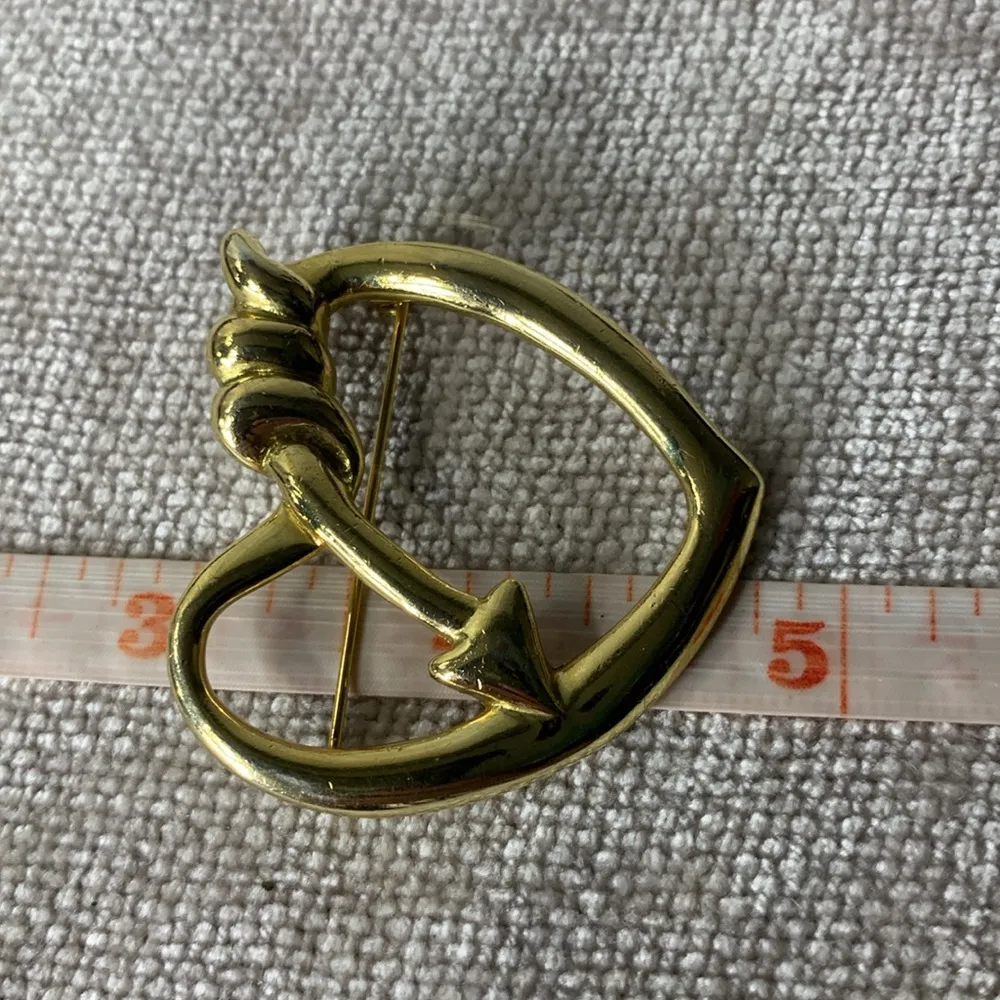 Vintage Gold Tone Twisted Heart Brooch Pin - Image 4