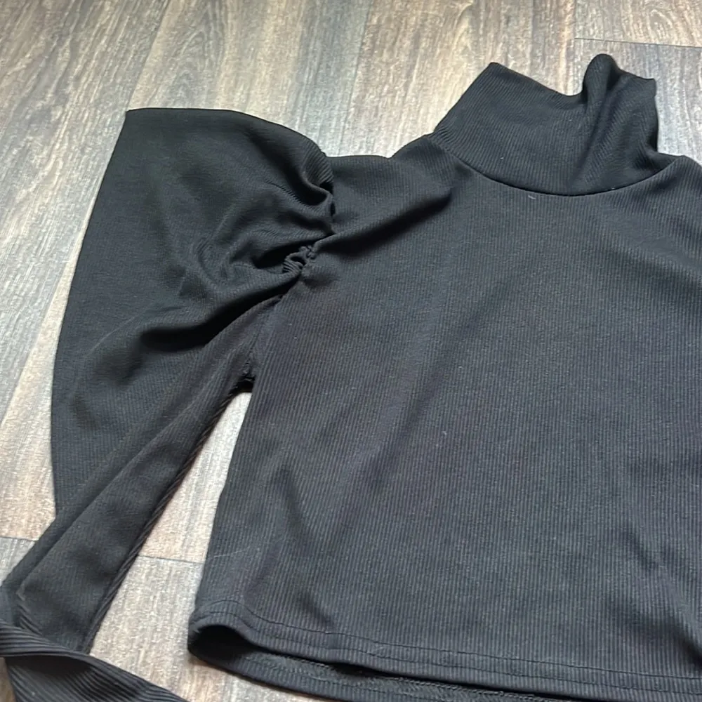 Pretty little thing Black Top - Image 2