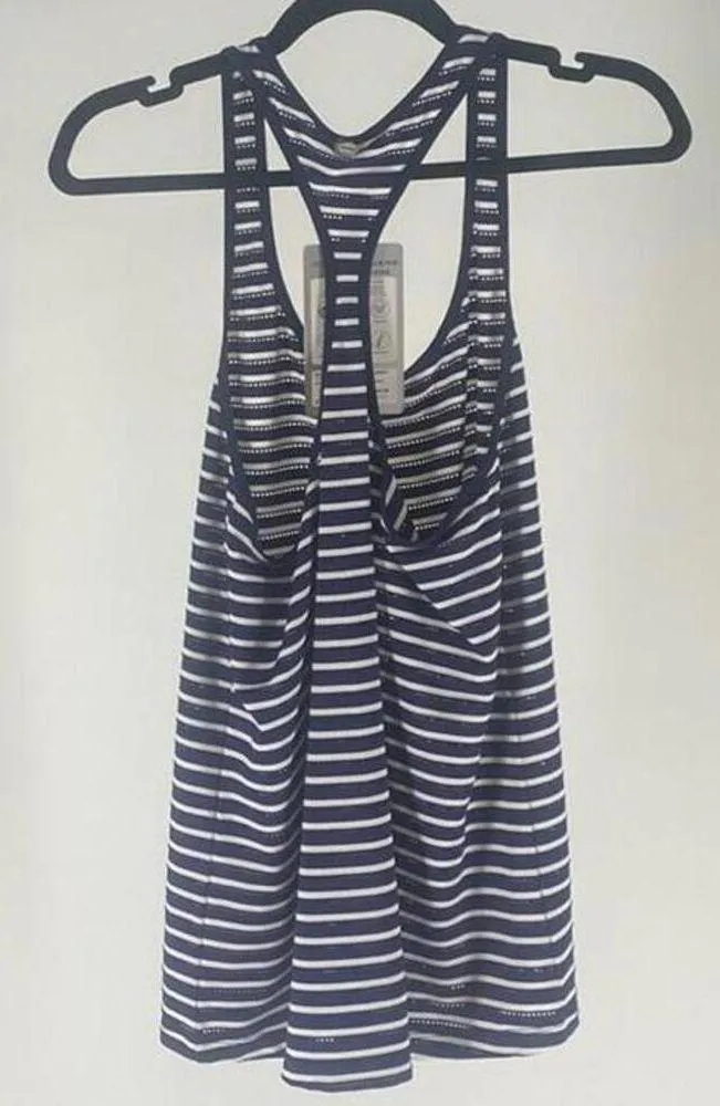 Chic Striped Tank Top - Stylish Comfort - Image 2
