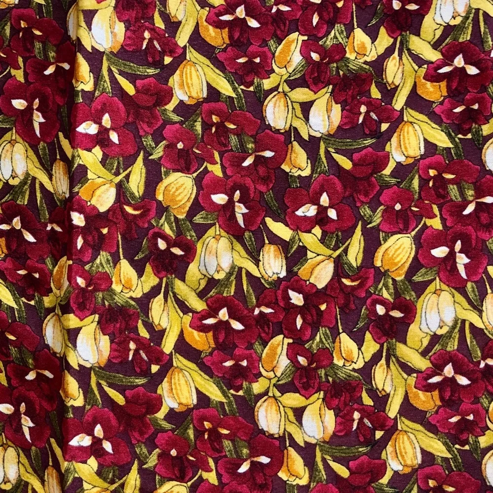 Vintage Red Iris Flower & Yellow Floral Print Silk Neck Scarf - Image 6