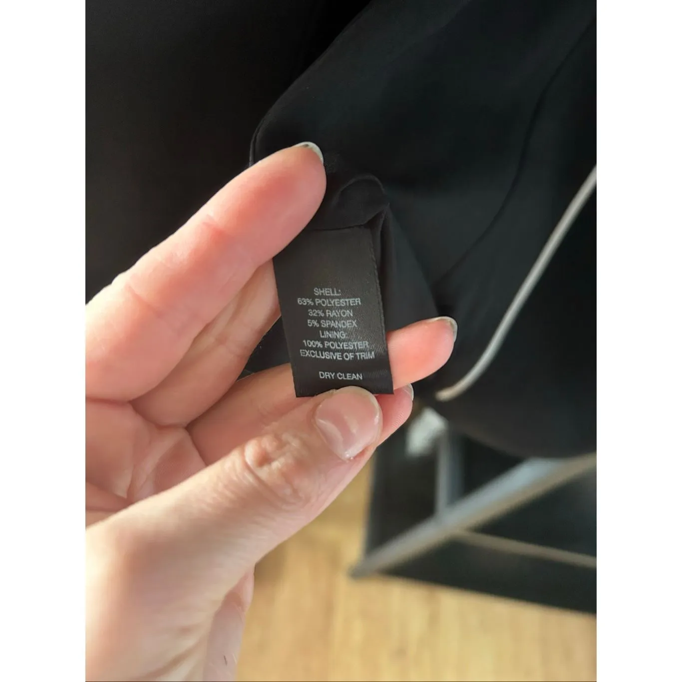 White House black market black blazer form fitting size 6 - Image 7