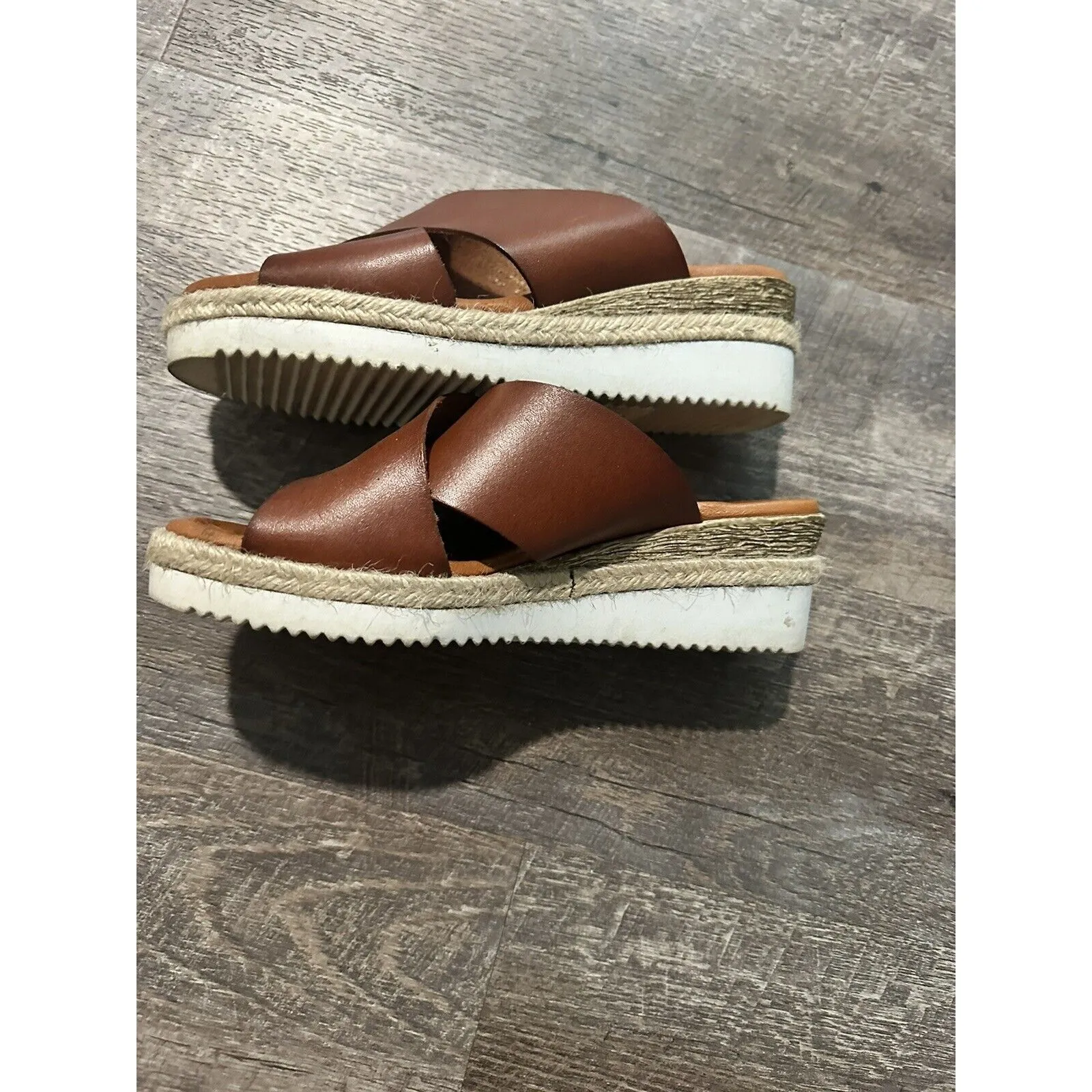 Women's Bertuchi crossband Sandals Leather Slip On Wedge US 8 EU 39 Spain New Brown - Image 3