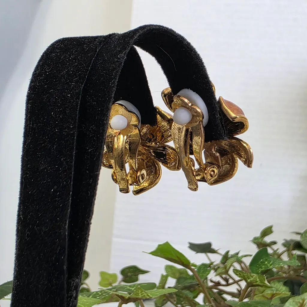 Gold Taupe Enamal Flower Clip On Earrings - Image 6