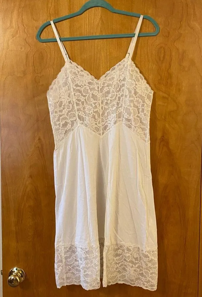 Vanity Fair White Tricot Nylon Floral Lace Bodice Slip Vintage Lingerie Prop 36 - Image 7