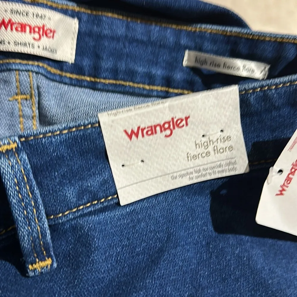 NWT  high waist button front Fierce flare jeans in river blue - Image 8