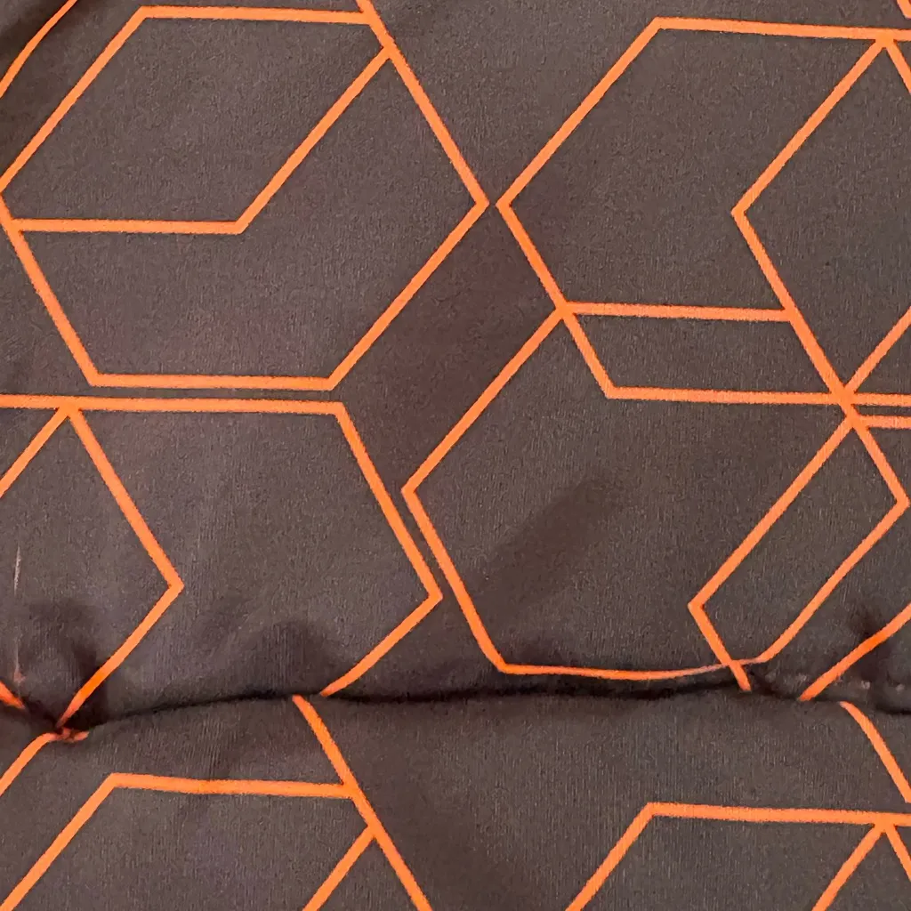 Geometric Patterned Puffer Vest Red Size M - Image 5