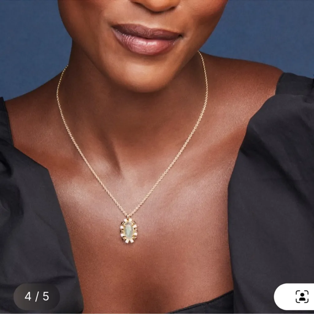 Kendra Scott Shanley Gold Short Pendant Necklace - Image 6