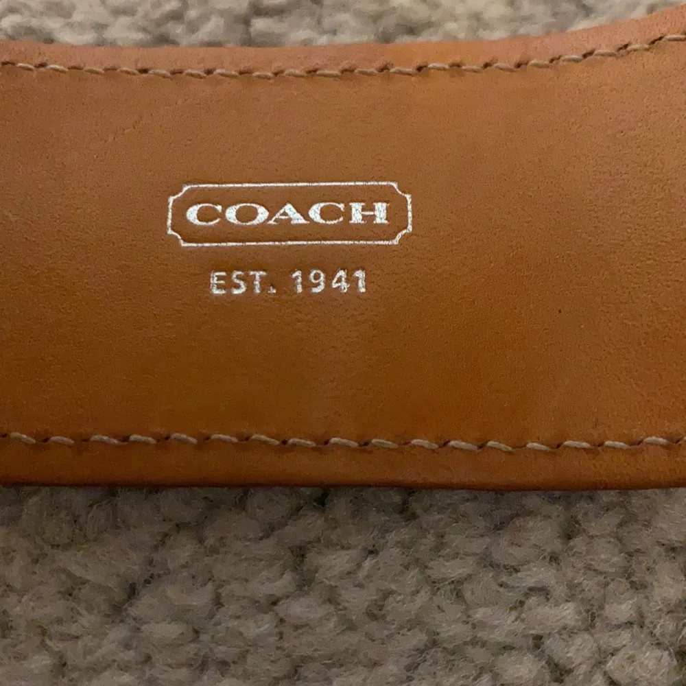 Coach wrist cuff - Image 4