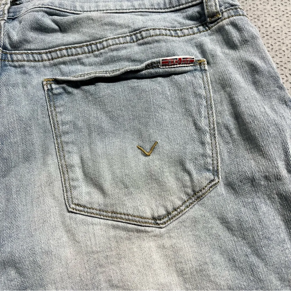 Hudson Light Blue Wash Raw Hem Denim Shorts Size 32 EUC - Image 5