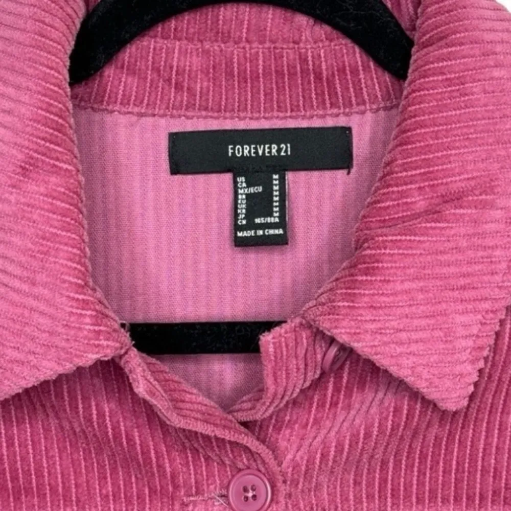 Forever 21 NWOT  Cropped Corduroy Raw Hem jacket Size Medium - Image 2