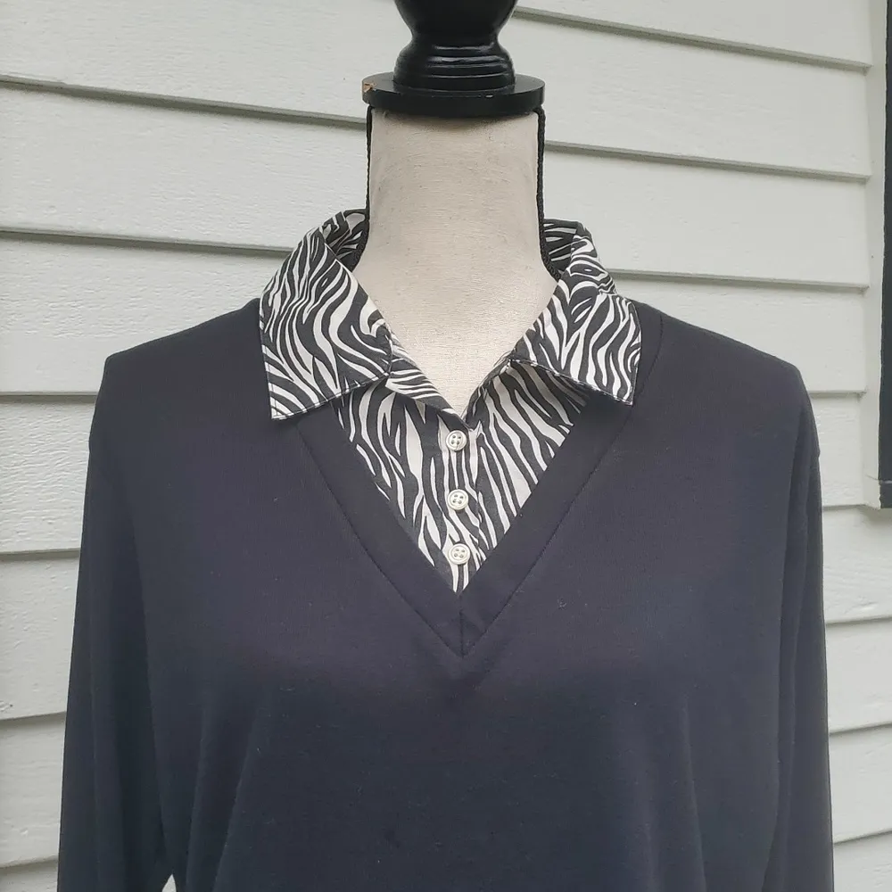 Jason Maxwell Tiger Print 3/4 Sleeve Collared Shirt Set - Image 2