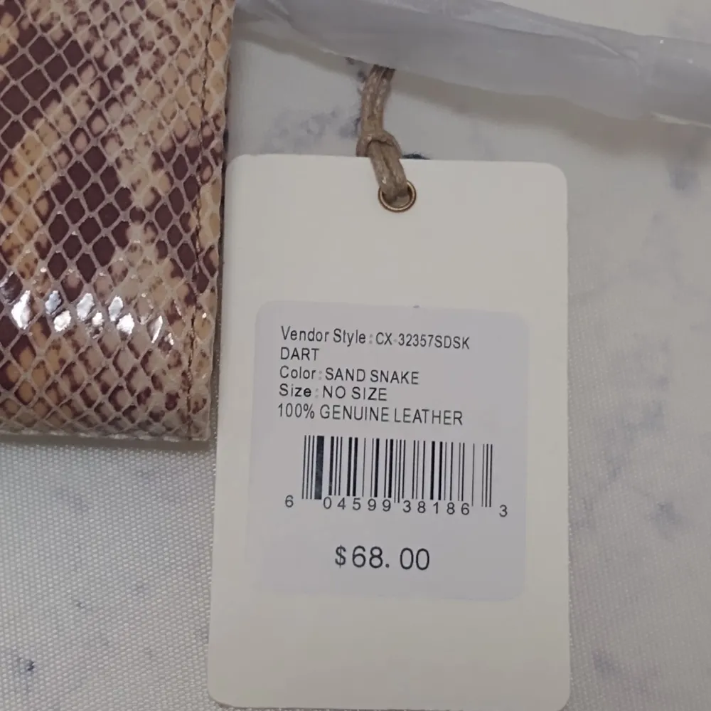 HOBO Dart Card and Coin Leather Wallet Brown - Image 15