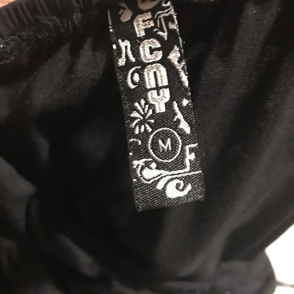 FNCY Black Cute Loose Sleeveless Capri Romper Size M - Image 13