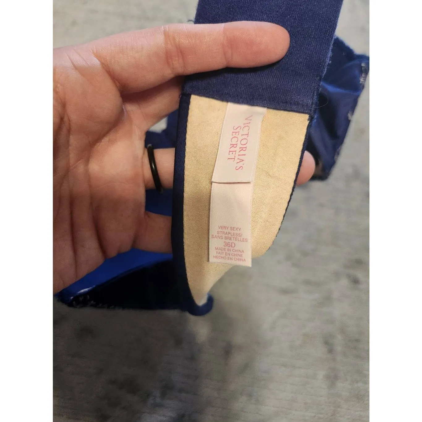 Victoria's Secret Very Sexy size 36D Blue Strapless Bra No Straps - Image 3