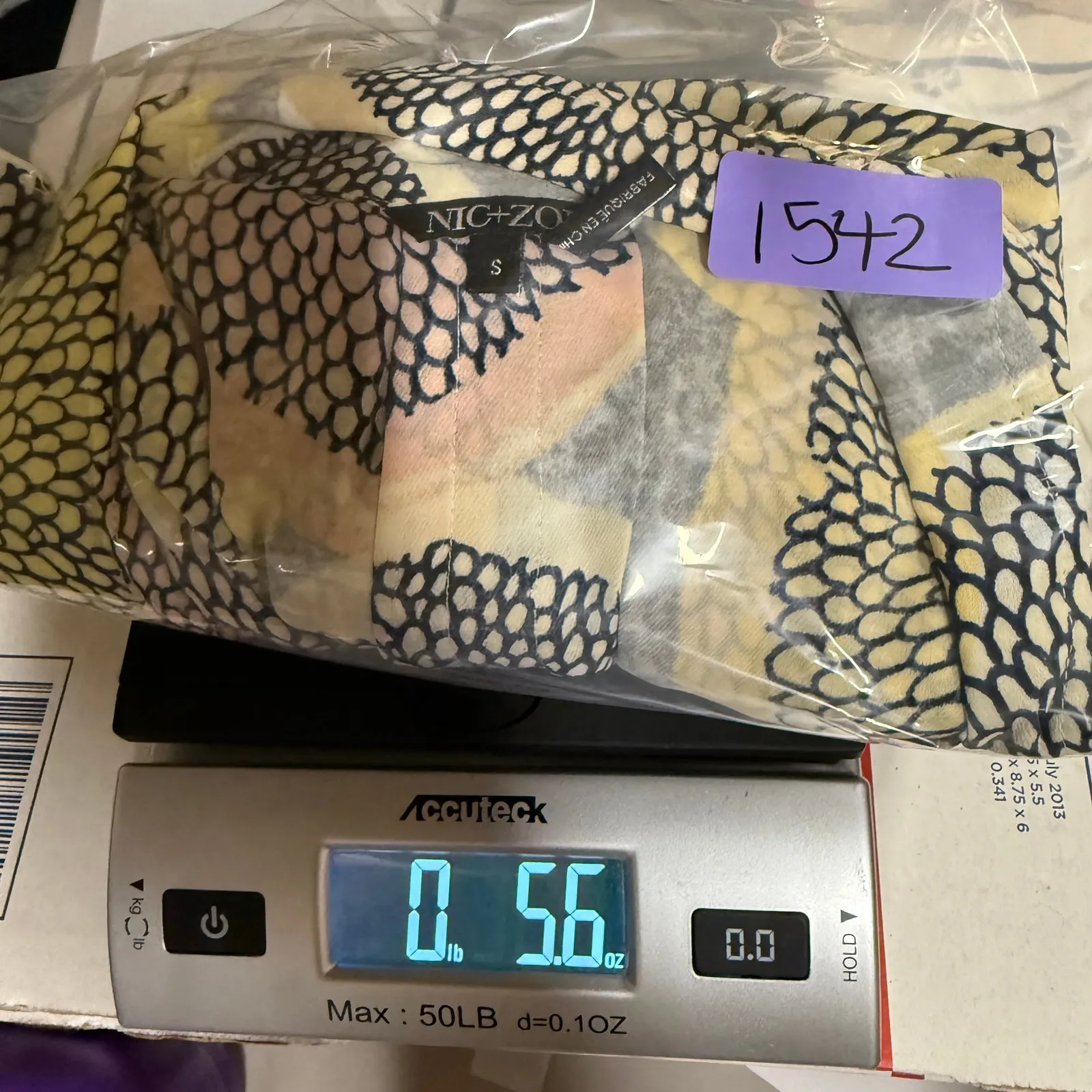 Nic Zoe S Lightweight Buttoned Top Citrus Abstract‎ Floral Workwear Statement - Image 9