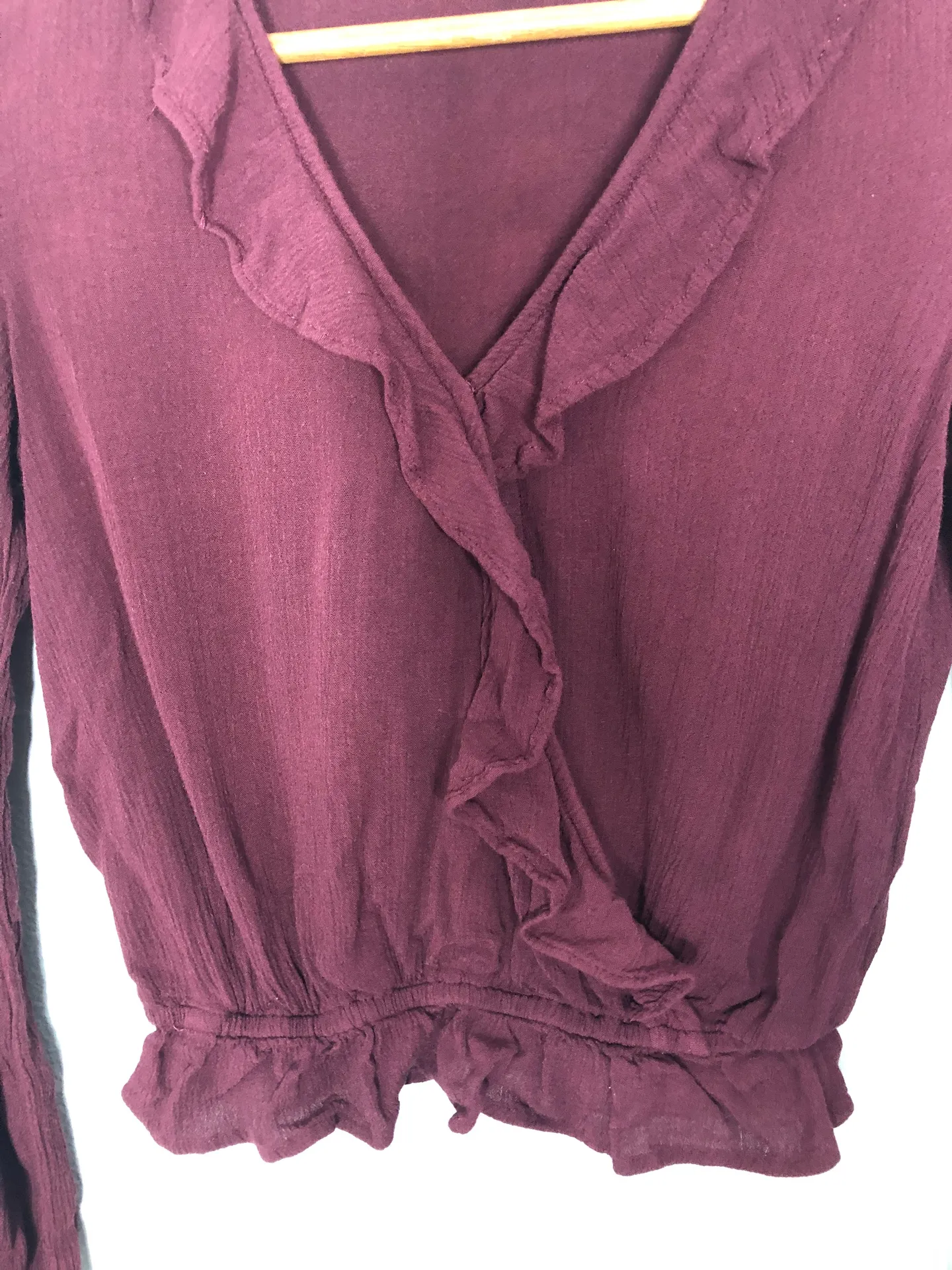 Ruffled Long Sleeve Crop Top - Image 3