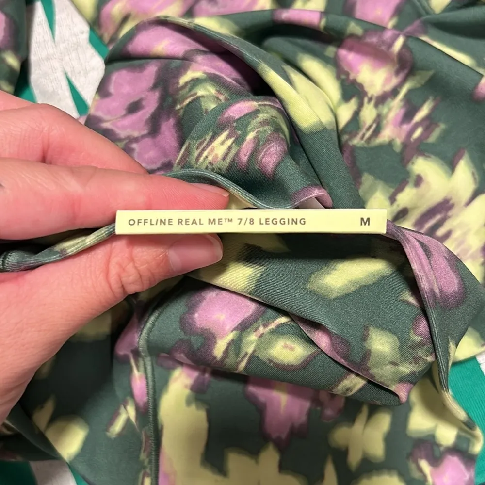 NWT Aerie Offline Real Me 7/8 Leggings Green Purple Floral Size Medium - Image 6