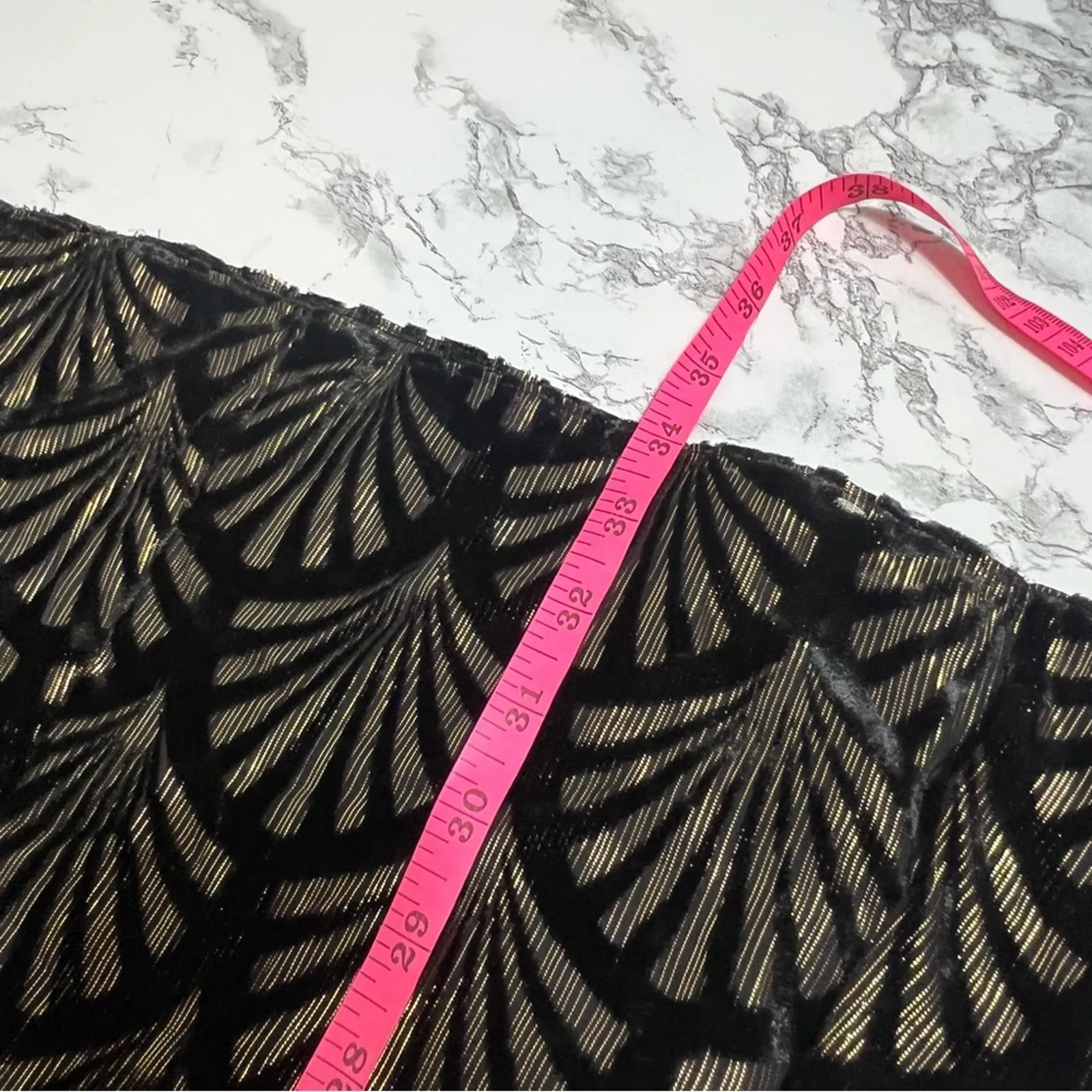 Alice + Olivia Aria Metallic cold shoulder mini dress Sz 6 - Image 4