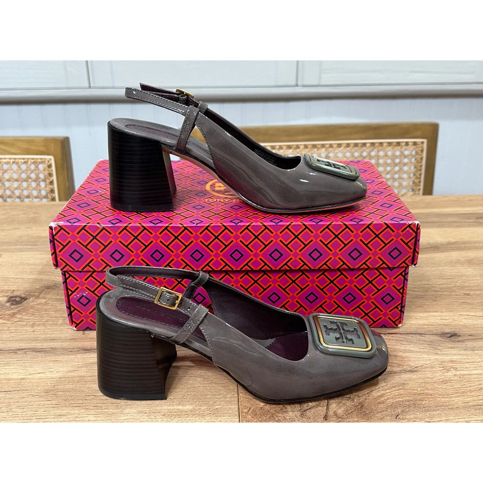 Tory Burch Georgia Slingback 70 mm Pump Smoke Gray Leather Size 5 NIB Sleek Work - Image 3