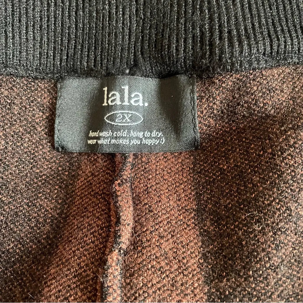 Dressed in LALA Good Time Girl Smiley Checkerboard Knit Shorts Size 2X Brown - Image 4