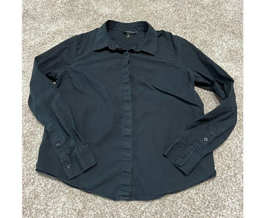 Banana Republic women button up black shirt blouse size M - Image 8