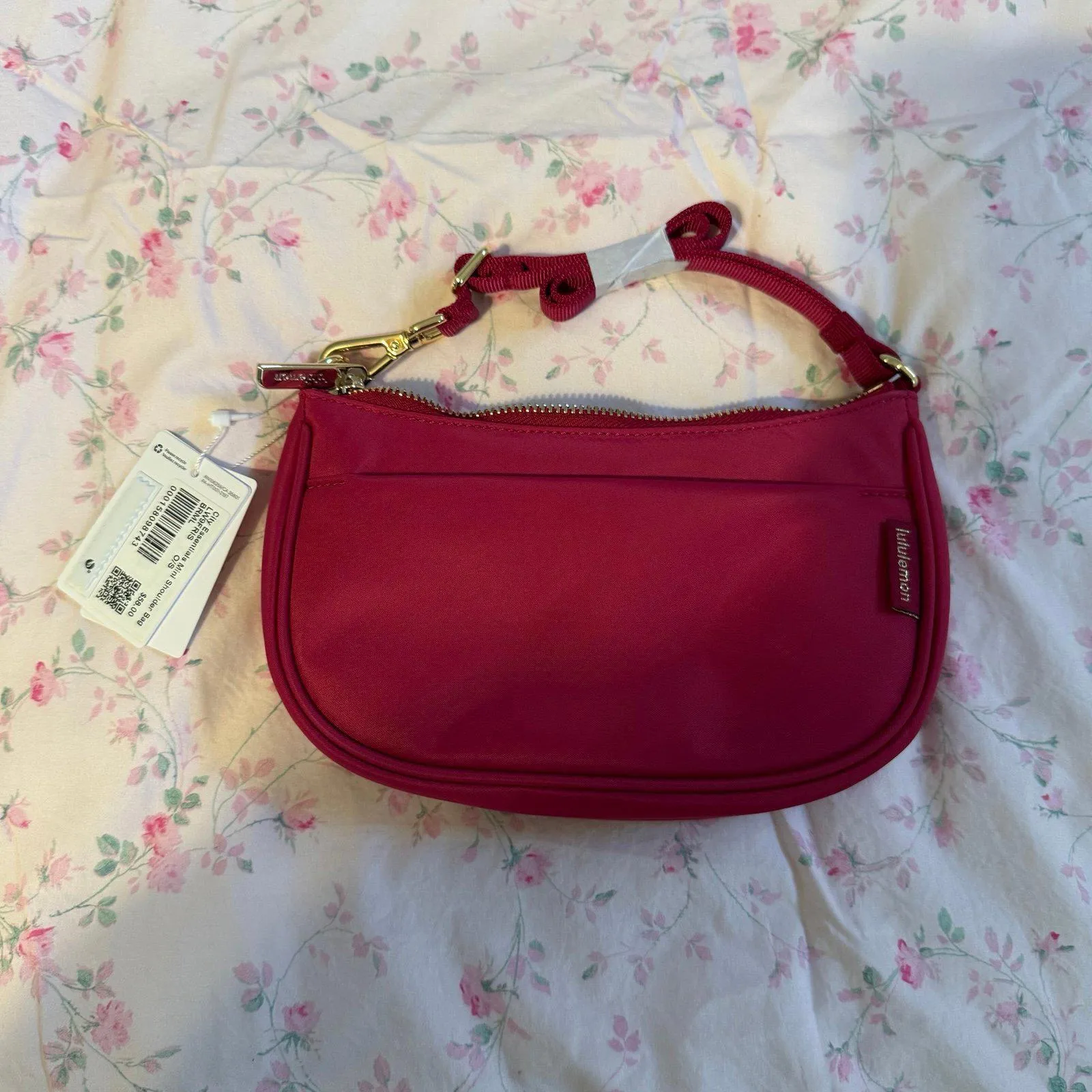 Lululemon City Essentials Mini Shoulder Bag 1L - Image 3