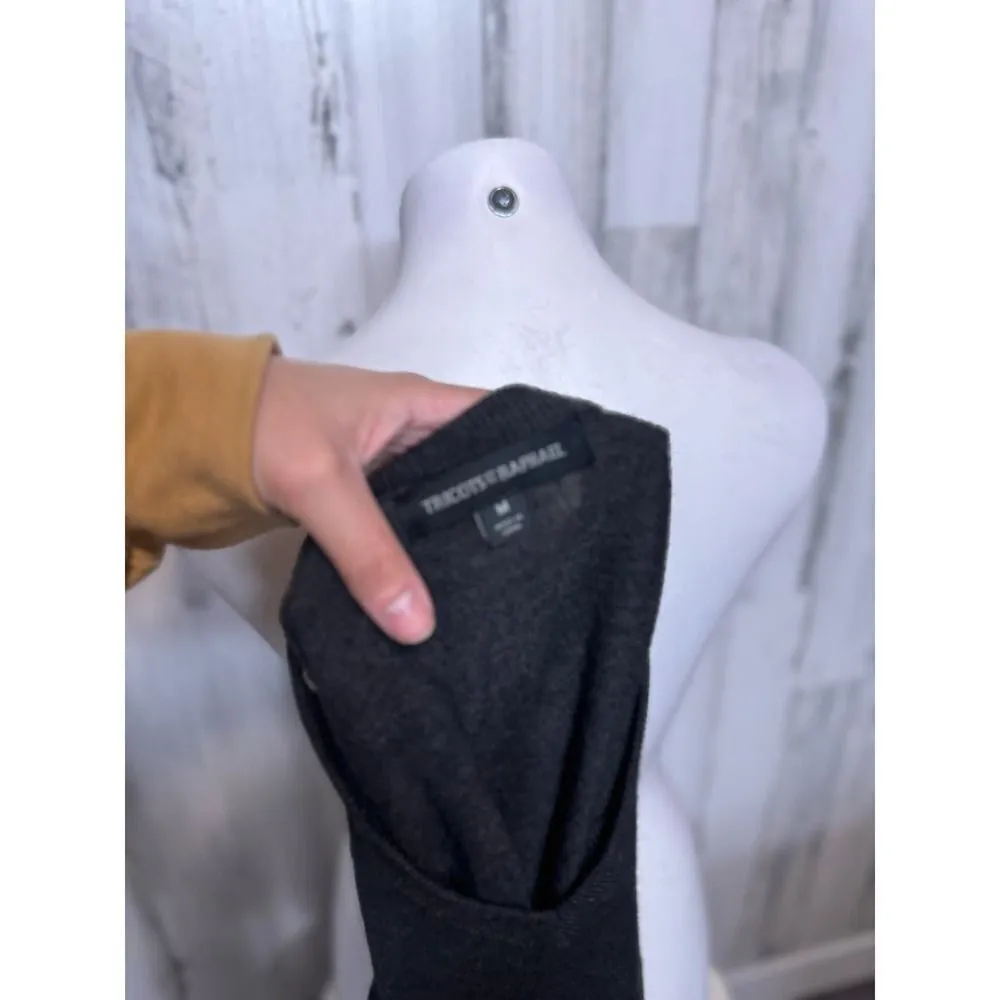 Knitted v - Image 2