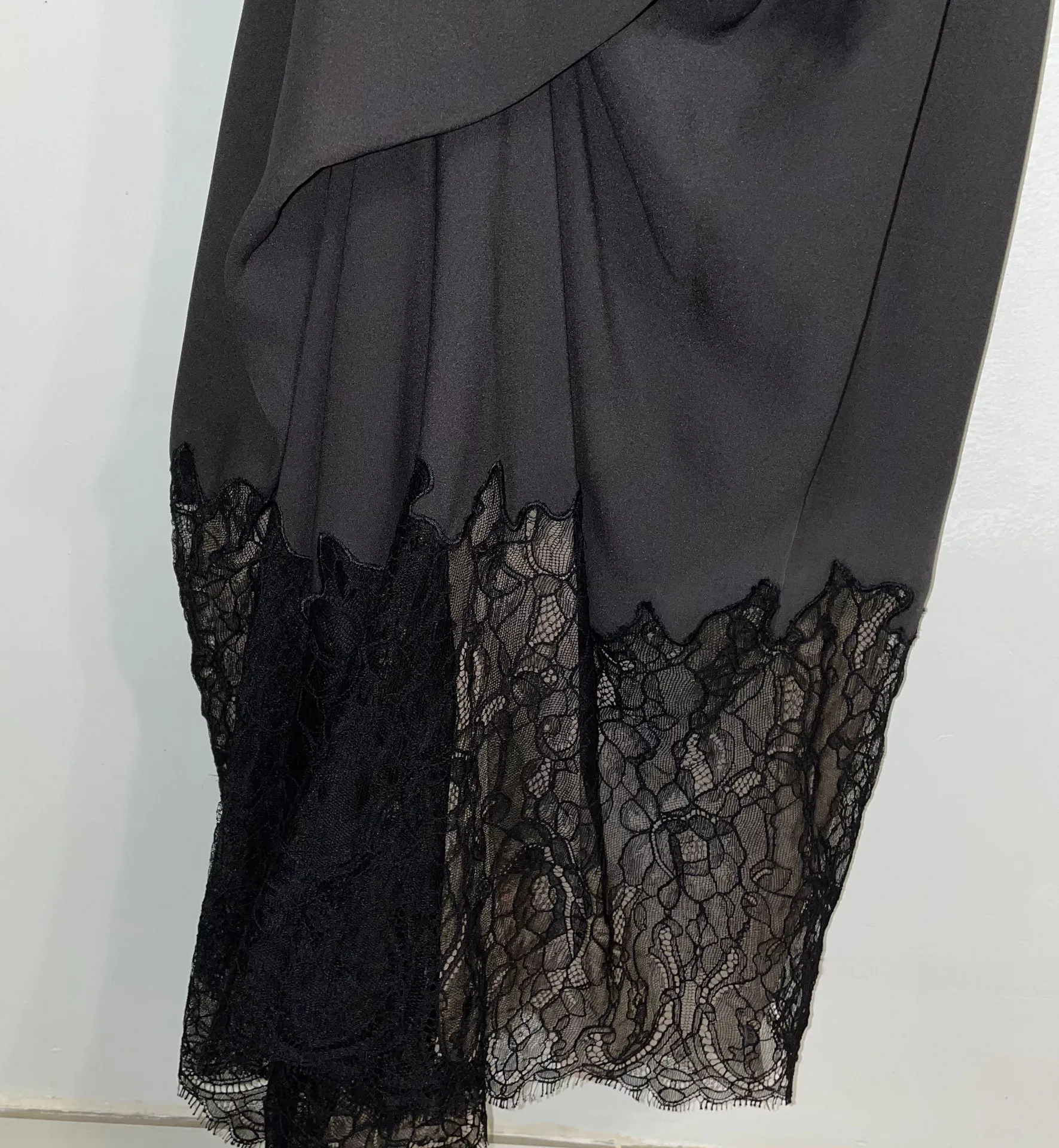 NWT BCBGMAXAZARIA Runway One Shoulder Lace Dress 2 - Image 7